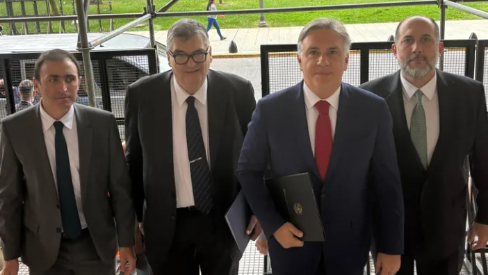 El gobernador Llaryora ratificó su reclamo por la Caja de Jubilaciones