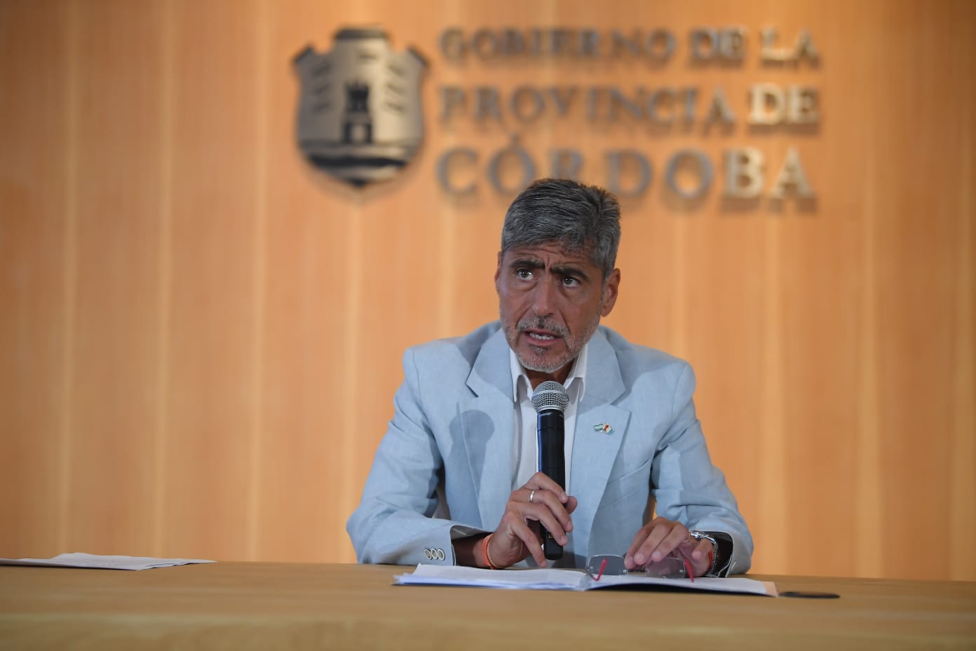 Respaldo del gobernador a Quinteros