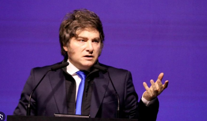 Milei defendió su gestión, apuntó contra Cristina y negó pedir explicaciones a Espert